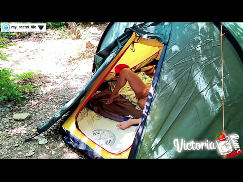 ❤️ Op kamera verfilm Passievolle ruk vreemdeling in 'n tent ❤️❌ Fokvideo op af.light2cloud.top ❌️